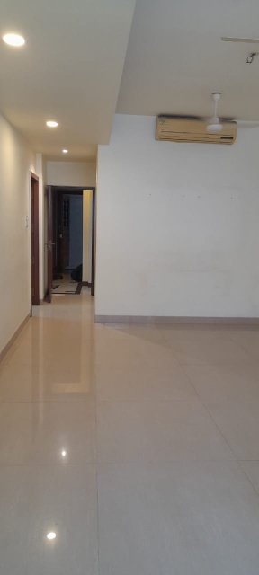 1 BHK + Pooja Room Apartment For Rent in Maker Tower