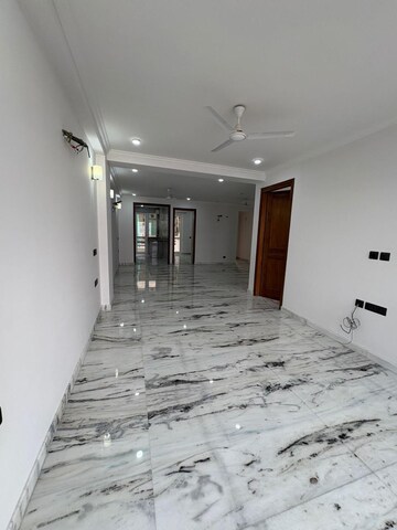 3 BHK Builder Floor For Rent in BPTP Amstoria Country Floor, Sector 102