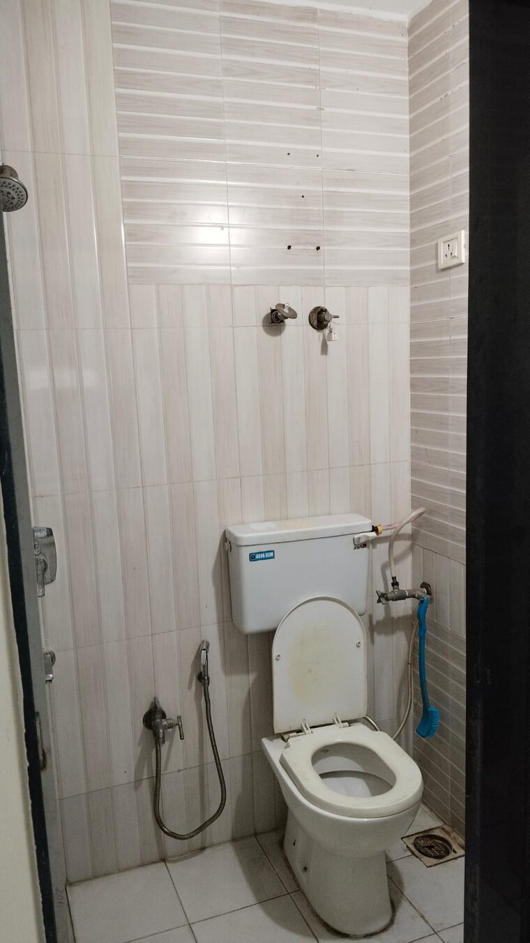 Bathroom, krishna-residency-kopar-khairane 2 Bedroom 1200 Sq.Ft. Apartment In Kopar Khairane Navi Mumbai 8733028