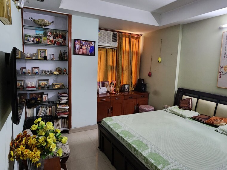 Bedroom, gulshan-gc-grand 3 Bedroom 1980 Sq.Ft. Apartment In Vaibhav Khand Ghaziabad 8733083