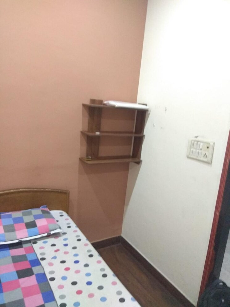 Bedroom, sector 27 2 Bedroom 800 Sq.Ft. Builder Floor In Sector 27 Noida 8733068