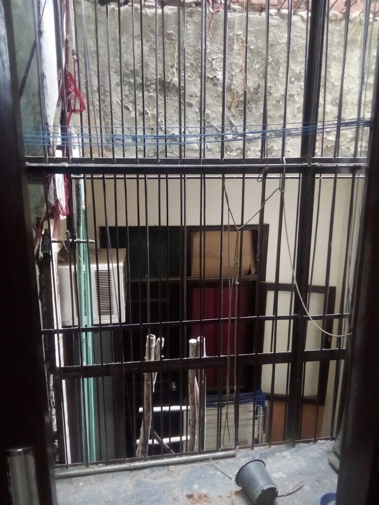 Balcony, sun-homes 2 Bedroom 800 Sq.Ft. Builder Floor In Shakti Khand Iii Ghaziabad 8733128