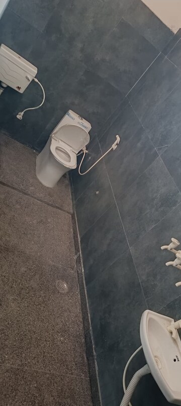 Bathroom in 2 BHK Builder Floor at Sector 27 – for Rent