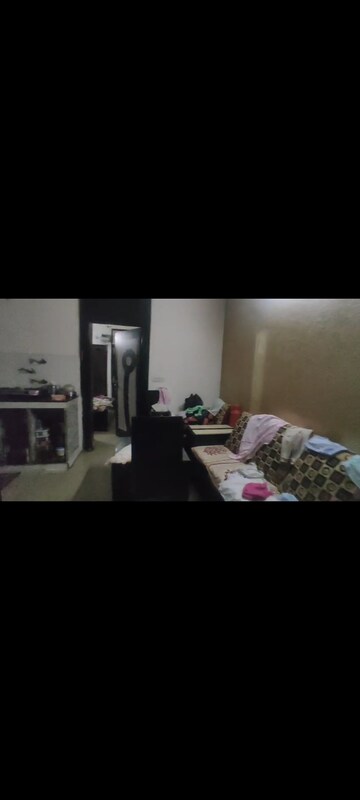 Bedroom in 2 BHK Builder Floor at Aman Plaza, Shakti Khand iv – for Sale