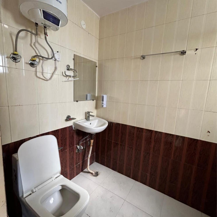 Bathroom, ansal-celebrity-suites 2.5 Bedroom 1200 Sq.Ft. Apartment In Choma Gurgaon 8733386