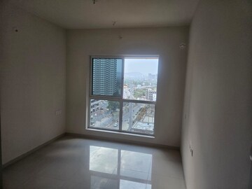 Room in 3 BHK Apartment at Godrej Green Cove, Mahalunge – for Rent
