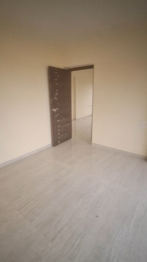 Room in 1 BHK Apartment at Kalina – for Sale