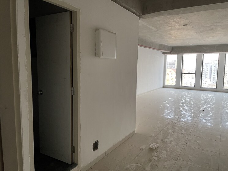 Room, shyamal Commercial Office Space 1171 Sq.Ft. In Shyamal Ahmedabad 8733376