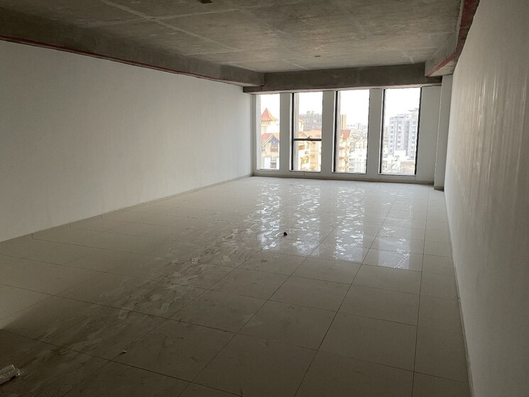 Room, shyamal Commercial Office Space 1171 Sq.Ft. In Shyamal Ahmedabad 8733376