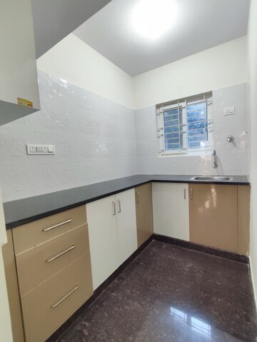 Furnished Amenities in 2 BHK Builder Floor at Nyanappana Halli – for Rent