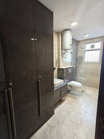Bathroom in 3.5 BHK Builder Floor at Sector 22 – for Rent