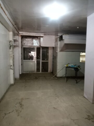 Room in 2 BHK Builder Floor at Paryavaran Complex – for Rent
