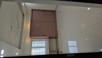 Room in 3 BHK Apartment at Rajapushpa Eterna, Nanakramguda – for Rent