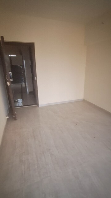 Room in 1 BHK Apartment at Kalina – for Sale