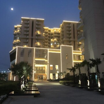 2 BHK Apartment – Exterior View View at M3M Marina, Sector 68 - for Rent