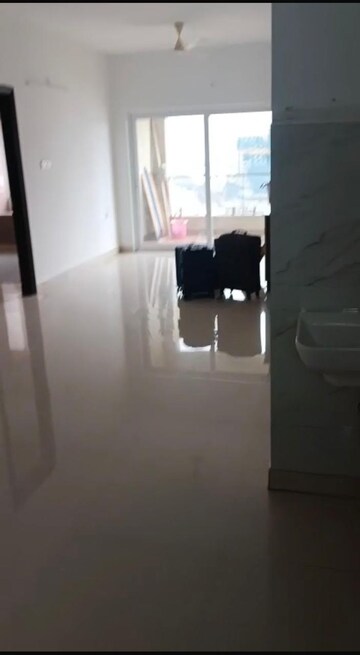 Room in 3 BHK Apartment at Greenmark Mayfair Apartments, Tellapur – for Rent
