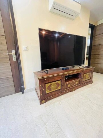 Living Room in Studio Builder Floor at Sector 23 – for Rent