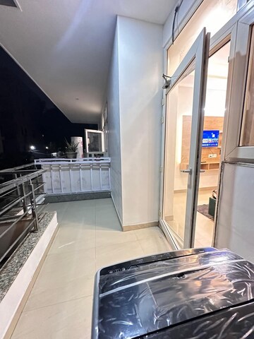 Balcony in 1 RK Builder Floor at Sector 23 – for Rent