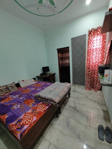 Bedroom in 2 BHK Builder Floor at Aerocity – for Rent
