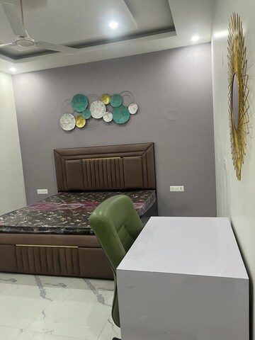 Bedroom in 4 BHK Builder Floor at M3M Atrium, Sector 57 – for Rent