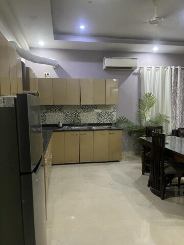 Kitchen in 4 BHK Builder Floor at M3M Atrium, Sector 57 – for Rent