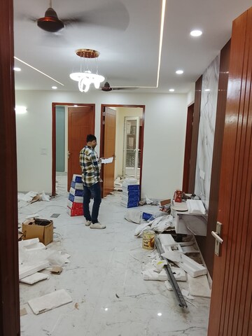2 BHK Builder Floor For Rent in Saket