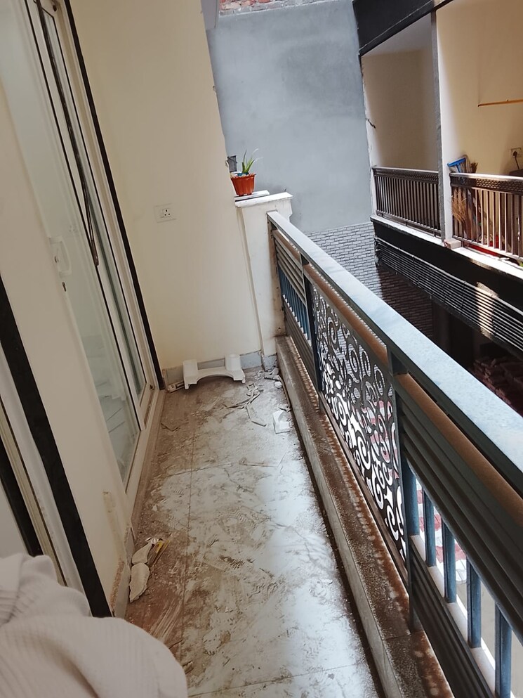 Balcony, saket 2 Bedroom 450 Sq.Ft. Builder Floor In Saket Delhi 8733859
