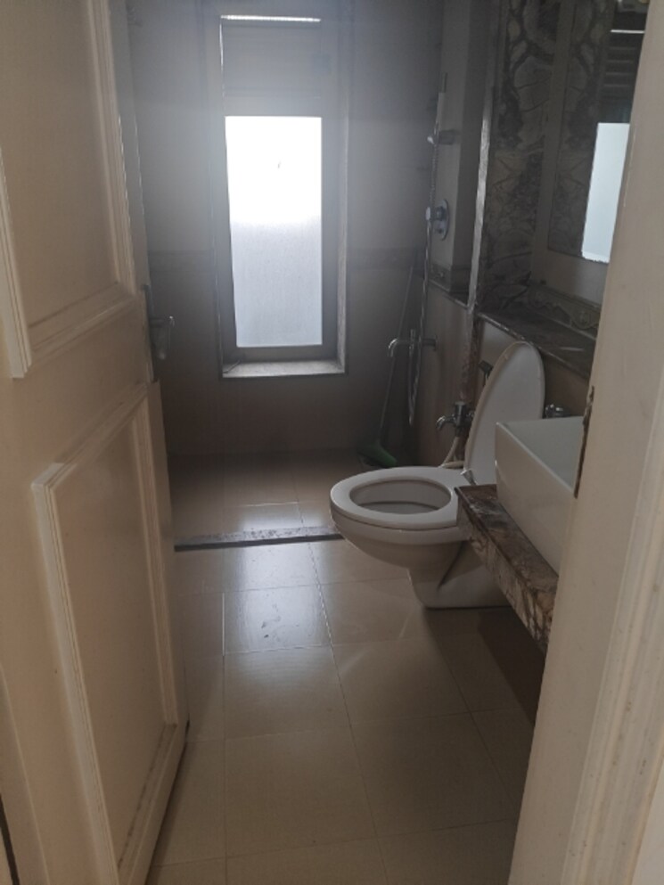 Bathroom, raheja-acropolis 2.5 Bedroom 950 Sq.Ft. Apartment In Deonar Mumbai 8733920