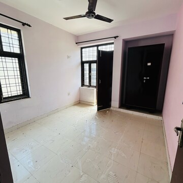 Room in 3 BHK Builder Floor at Tapukara – for Sale