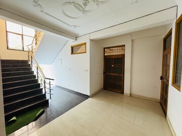 Staircase in 3 BHK Builder Floor at Mahanagar – for Rent