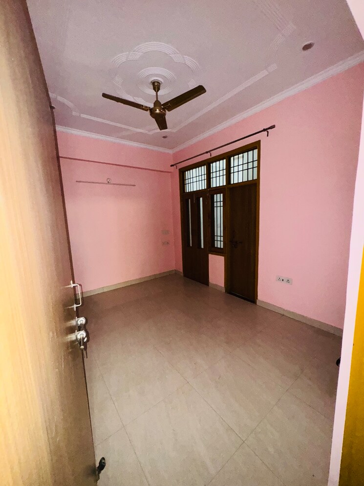 Bedroom, mahanagar 3 Bedroom 1350 Sq.Ft. Builder Floor In Mahanagar Lucknow 8734345