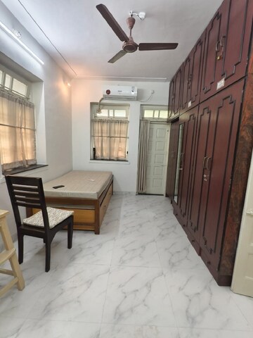 Bedroom in 2 BHK Apartment at Bandra West – for Rent