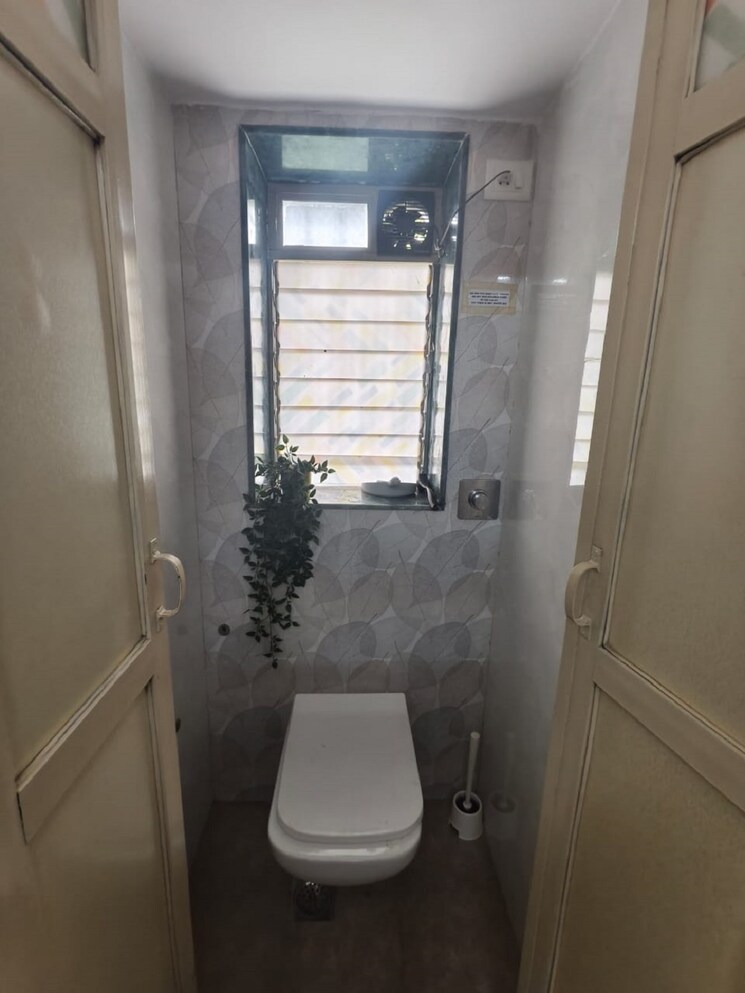 Bathroom, bandra west 2 Bedroom 750 Sq.Ft. Apartment In Bandra West Mumbai 8734457