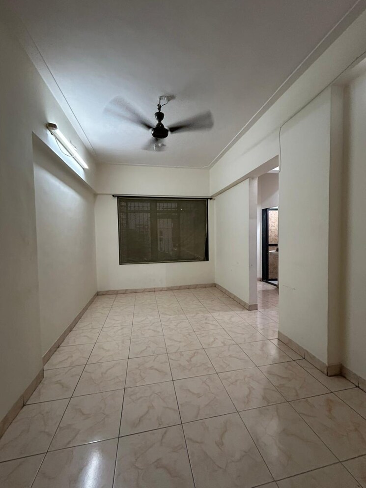 Room, sector 15 sanpada 1 Bedroom 450 Sq.Ft. Apartment In Sector 15 Sanpada Navi Mumbai 8734461