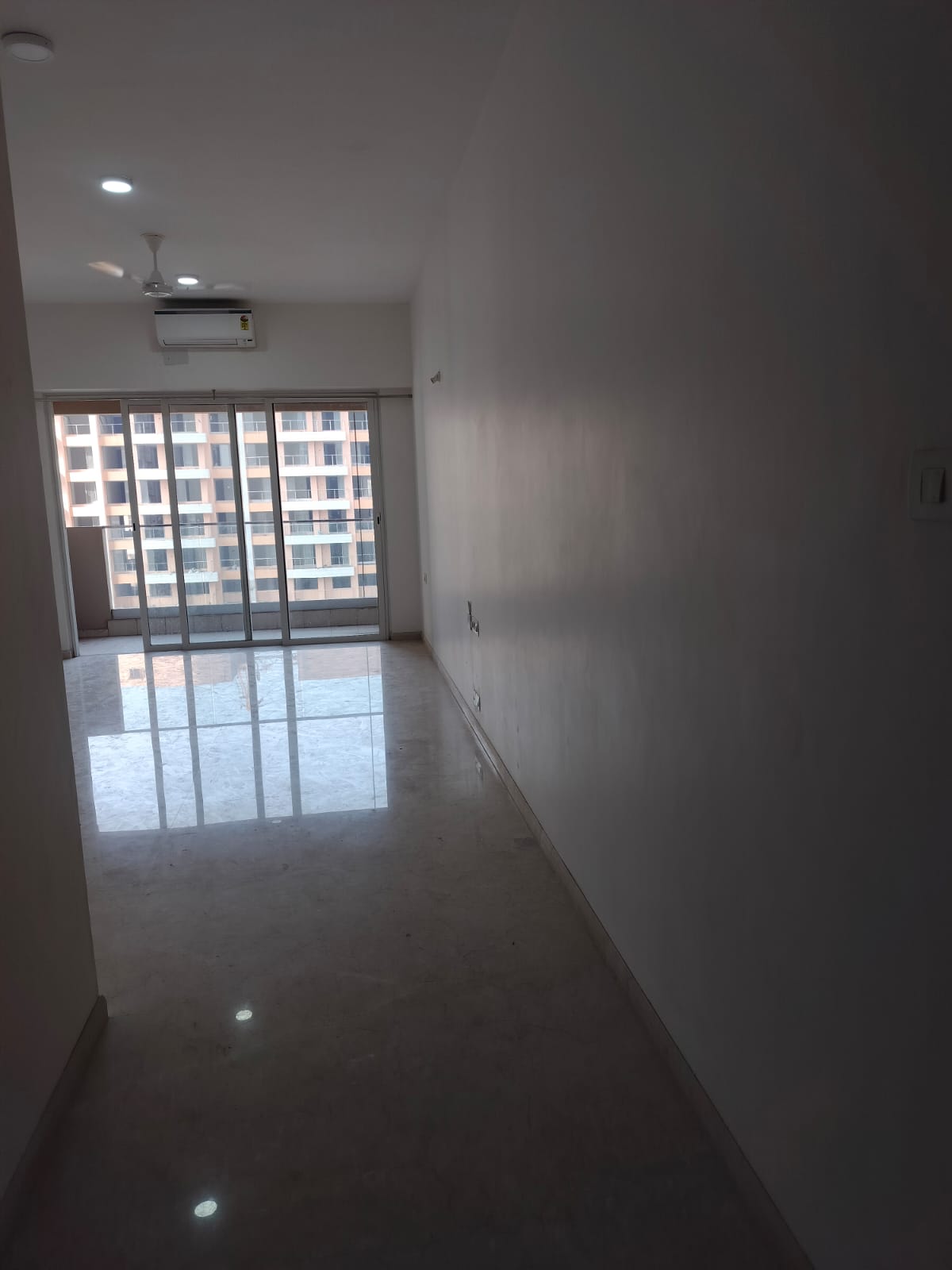 3.5 BHK + Pooja Room Apartment For Sale in Kalpataru Radiance