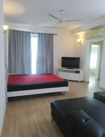 Bedroom in 4 BHK Apartment at DLF The Belaire, Sector 54 – for Sale