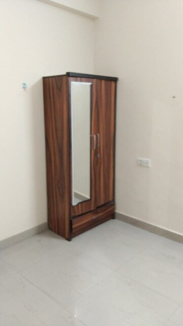 Room in  Pg at Cosmos Golden Heights, Sain Vihar – for Rent