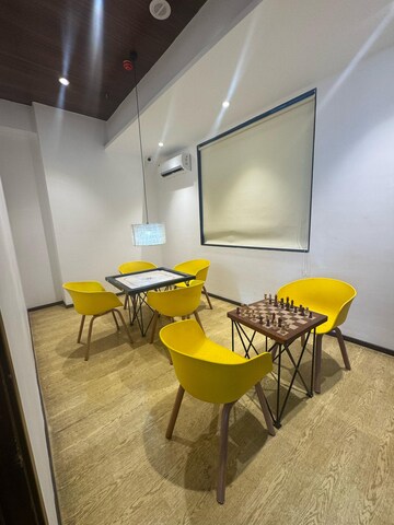 Team Area in 2.5 BHK Apartment at Worli – for Rent