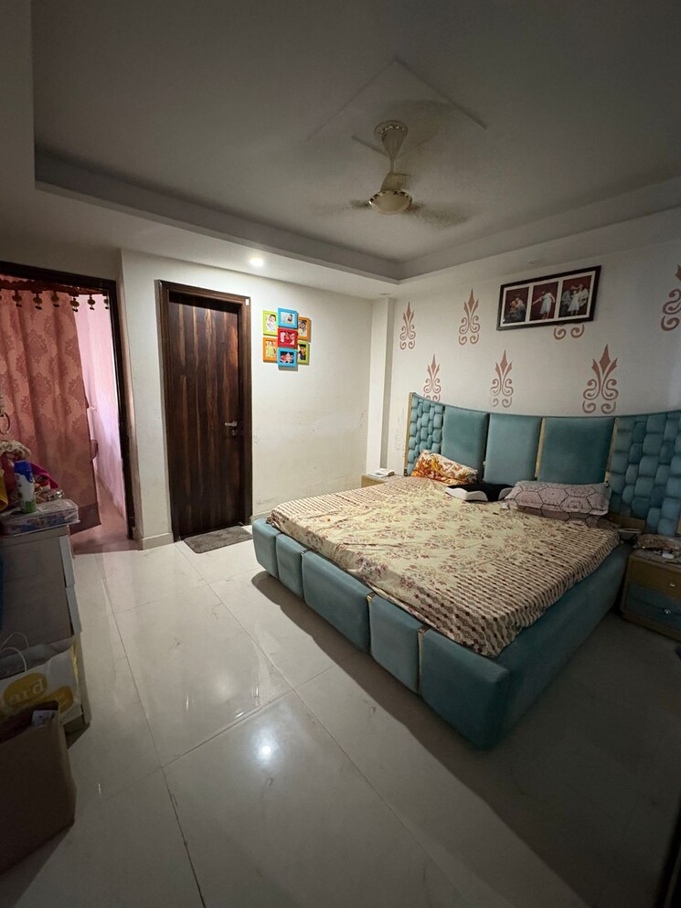 Bedroom, super-mart-1 3 Bedroom 2400 Sq.Ft. Builder Floor In Sector 27 Gurgaon 8735020