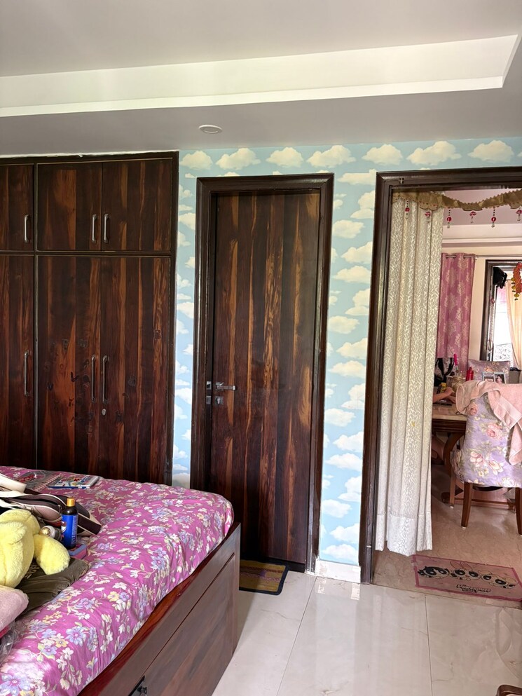 Bedroom, super-mart-1 3 Bedroom 2400 Sq.Ft. Builder Floor In Sector 27 Gurgaon 8735020