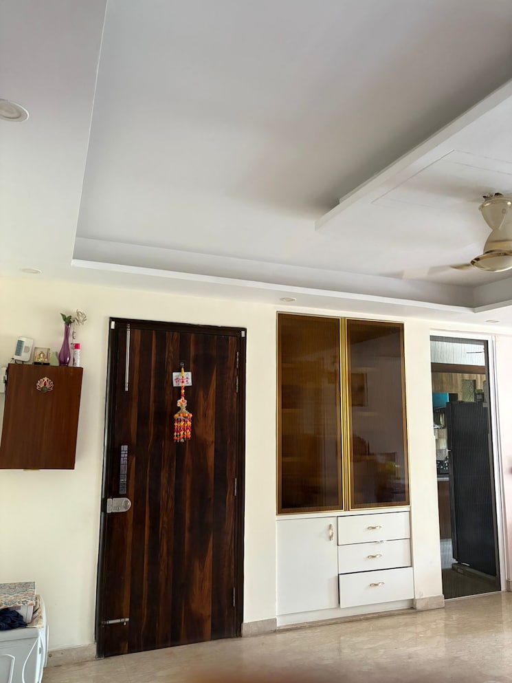 undefined, super-mart-1 3 Bedroom 2400 Sq.Ft. Builder Floor In Sector 27 Gurgaon 8735020