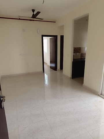 Room in 2 BHK Apartment at Amrapali Enchante, Tech Zone 4 Greater Noida – for Rent