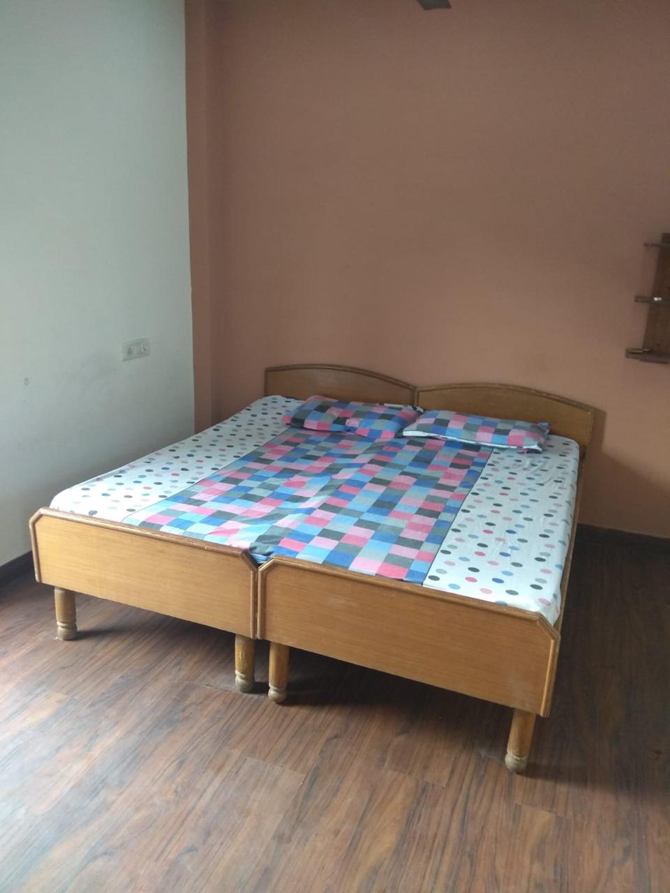 2 BHK Builder Floor For Rent in Sector 19