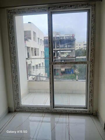 Room in 2 BHK Apartment at Manju Shilpa Valley, Kondapur – for Rent