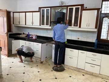 Kitchen in 4 BHK Villa at Sainik Farm – for Sale