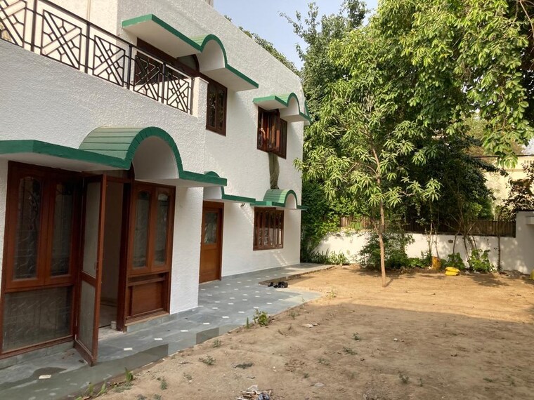Exterior View, sainik farm 4 Bedroom 10800 Sq.Ft. Villa In Sainik Farm Delhi 8735072