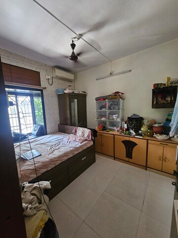 Bedroom in 1 RK Apartment at Vashi Sector 15 – for Rent