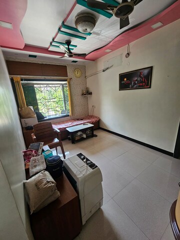 Living Room in 1 RK Apartment at Vashi Sector 15 – for Rent