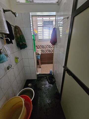 Attached Bathroom in 1 RK Apartment at Vashi Sector 15 – for Rent