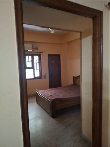 Room in 2 BHK Apartment at Ten Madhapur, Madhapur – for Rent